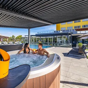 Otel Aura Design & Garden Pool