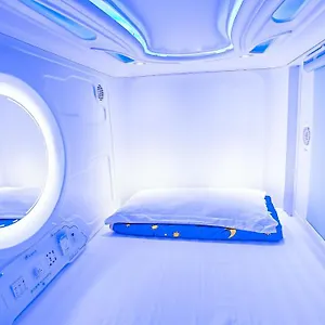 Spacepod@lavender Hostel Singapore